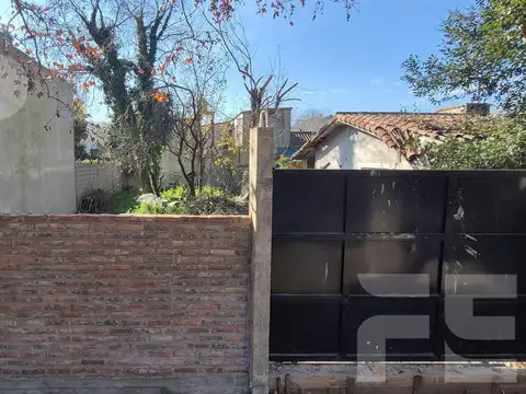 Terreno en Venta 8  mts Frente
