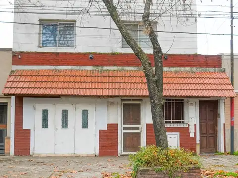 CASA A RECICLAR 3 DORMITORIOS EN ECHESORTU