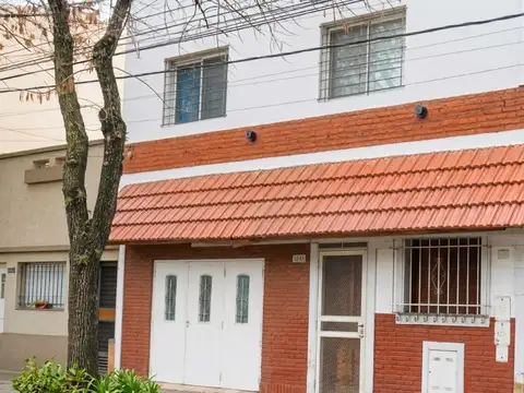 CASA A RECICLAR 3 DORMITORIOS EN ECHESORTU