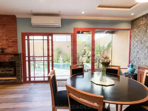 Casa 5 ambientes con 3 baños
