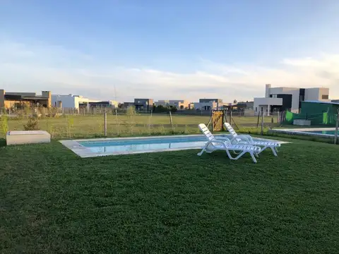 SAN RAMIRO uf 100