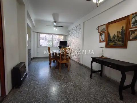 Depto Tipo Casa en Venta 52 años