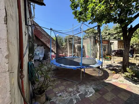 Casa 4 ambientes con 1 baño