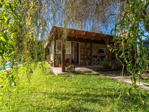 Casa 2 ambientes con 1 baño