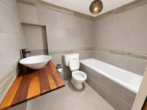Depto Tipo Casa 2 ambientes con 1 baño