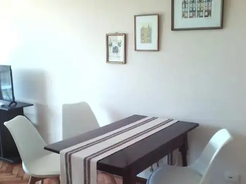 Corrientes 5000, Piso 8