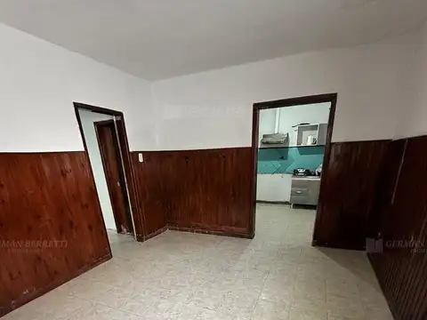 Casa en Alquiler en Lanús Oeste, $ 550.000
