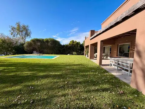 Casa en Venta en San Francisco, USD 440.000