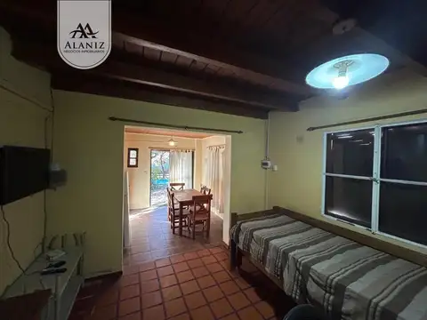 Casa 2 ambientes con 1 baño