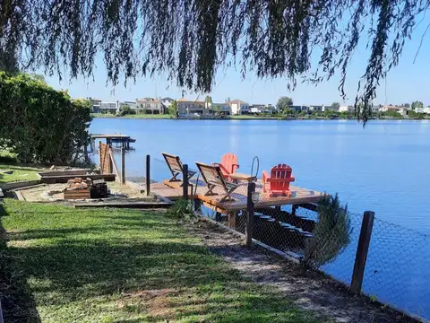 Casa en venta en Barrio San Francisco. Villanueva