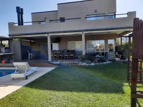 Casa en venta en Barrio San Francisco. Villanueva