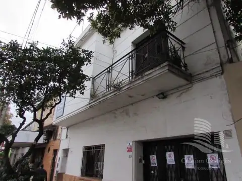 Las Heras al 1800
