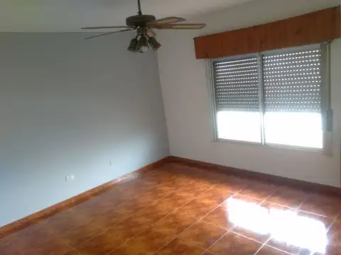 MENDOZA 2400, Piso 1