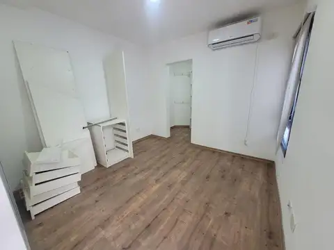 VENTA CASA 4 AMB. C/COCHERA  VILLA DEL PARQUE