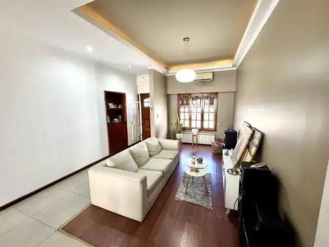 Casa 6 ambientes con 3 baños