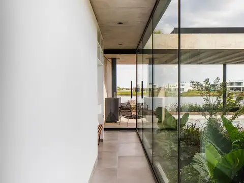 Casa 6 ambientes con 3 baños
