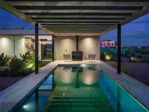VENTA DE CASA DE CATEGORÍA Y DISEÑO EN COSTAS