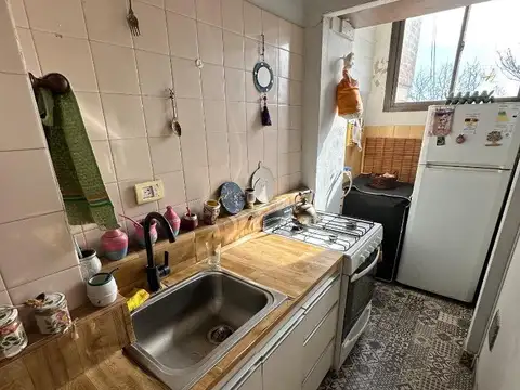 DEPARTAMENTO DOS AMBIENTES CON COCHERA ZONA ALEM