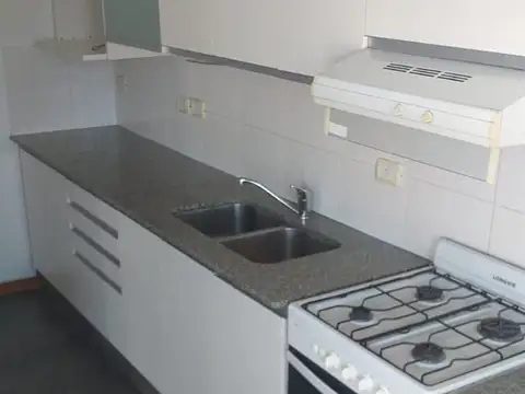 Departamento en Alquiler en Arroyito, $ 570.000
