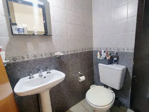 Depto Tipo Casa en Venta con 1 cocheras