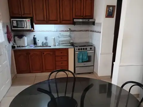 Depto Tipo Casa 4 ambientes con 1 baño