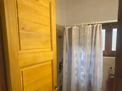 Casa 2 ambientes con 1 baño