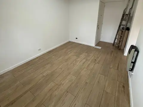 Domingo Faustino Sarmiento 1700, Piso PB