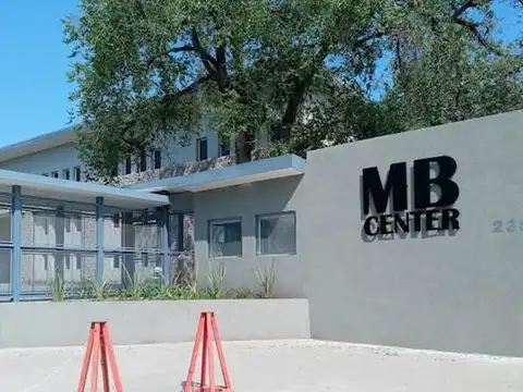 Excelente Nave de 1.040 m2 en Complejo con seguridad - El Talar