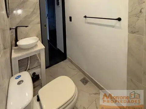 Departamento en Alquiler en General Pacheco a 4 cuadras de Av. de Los Constituyentes (con jardín)