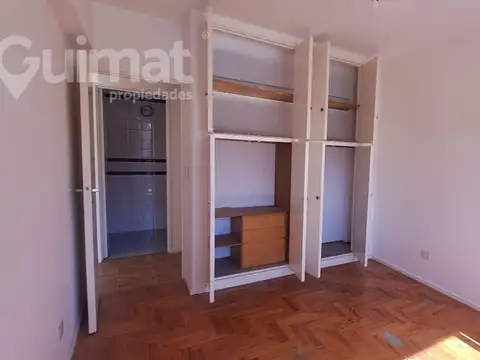 Avenida Hipólito Yrigoyen 3600