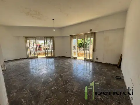 Dpto 4 amb en PA con terraza, cochera, quincho A REFACCIONAR