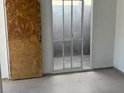 Departamento en Alquiler en Villa Mercedes, $ 350.000