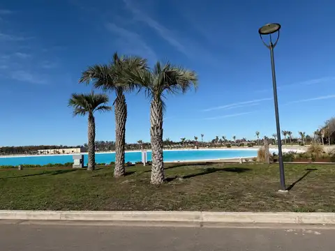 Venta terreno en Vida Lagoon orientacion SE - Funes