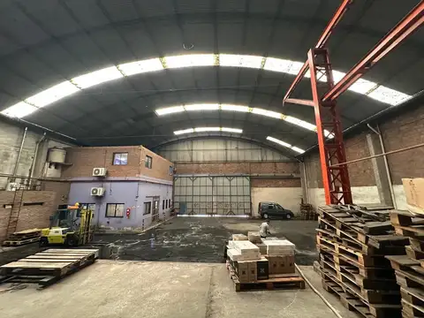 Alquiler Deposito Barracas 864 mts totales Mixtura 2 C/red de incendio.