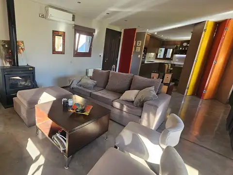 Casa en Alquiler en Puerto Roldan, USD 2.500