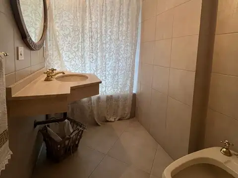 Departamento 5 ambientes con 3 baños