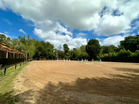 QUINTA- ESTABLECIMIENTO ECUESTRE EN VENTA EN PILAR