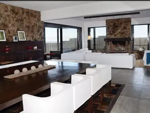 Casa 6 ambientes con 6 baños