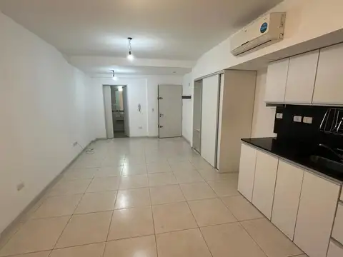 Departamento en Alquiler en Caballito, $ 600.000