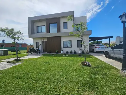 Casa  en Venta en Santa Elena, Pilar, G.B.A. Zona Norte