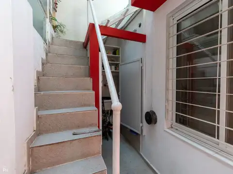 VENTA DEPTO DE PASILLO CON TERRAZA CENTRO RÍO