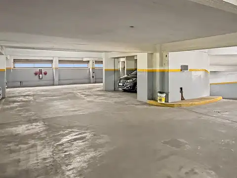 COCHERA DE 13,90 M2 - VENTA - LAS CAÑITAS