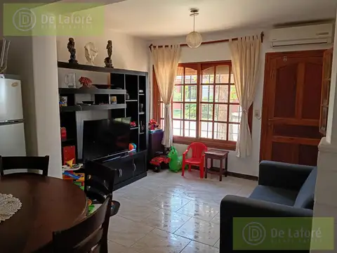 Depto Tipo Casa en Venta con 1 cocheras