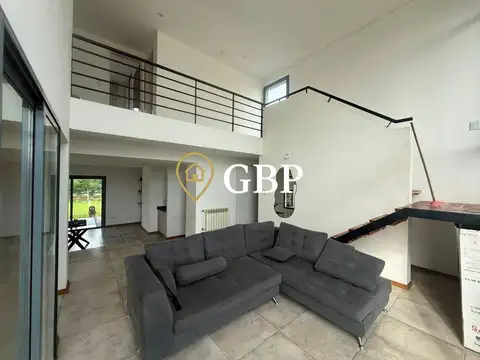 Casa en Alquiler de 4 dormitorios