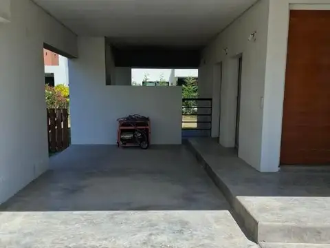 Casa en Alquiler de 4 dormitorios