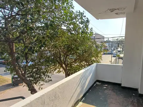 Departamento en venta 2 ambientes en Beccar