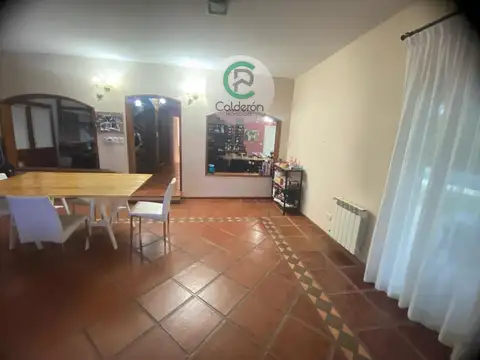 Casa en Venta Barrio Cerrado Campos de Alvarez