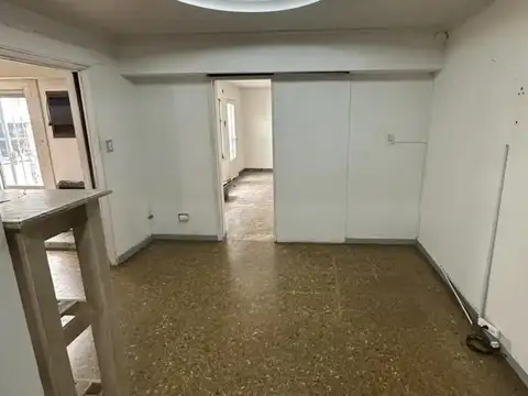 Depto Tipo Casa 6 ambientes con 2 baños
