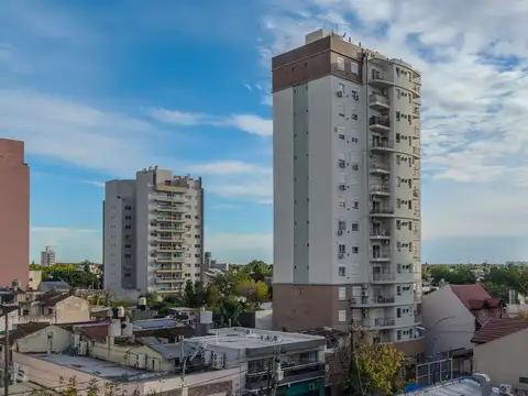 VENTA DPTO 3 AMB CON BALCON REMEDIOS DE ESCALADA.