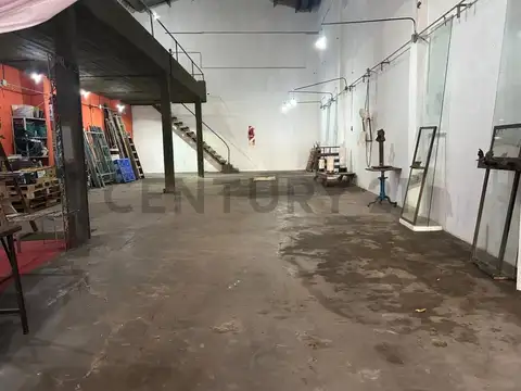 Galpon en Venta 23  mts Fondo